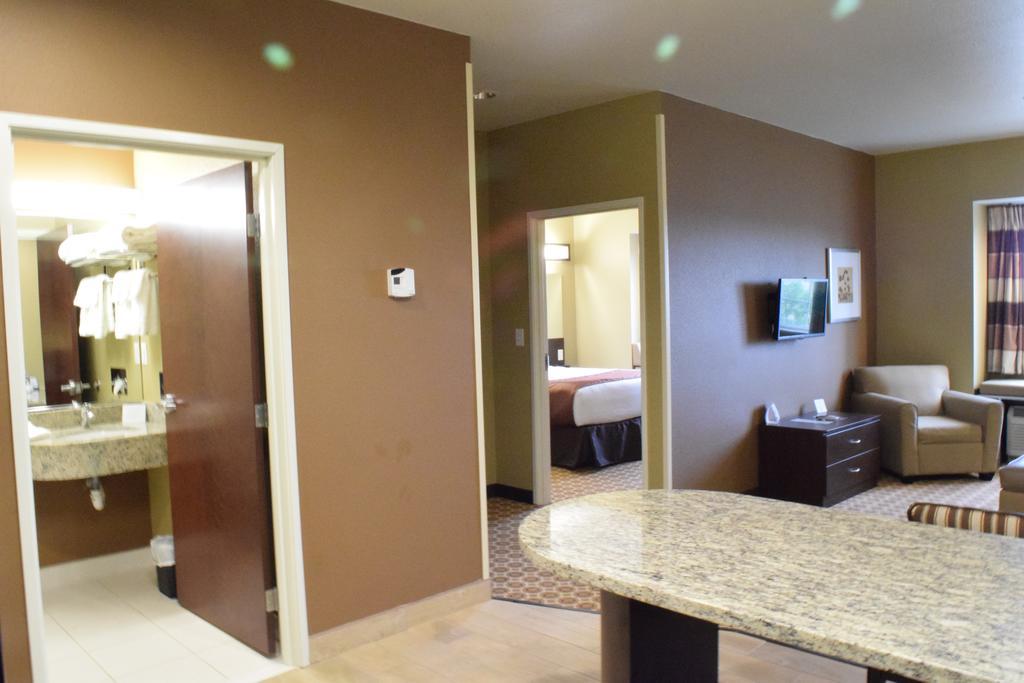 Microtel Inn&Suites Pecos Zimmer foto